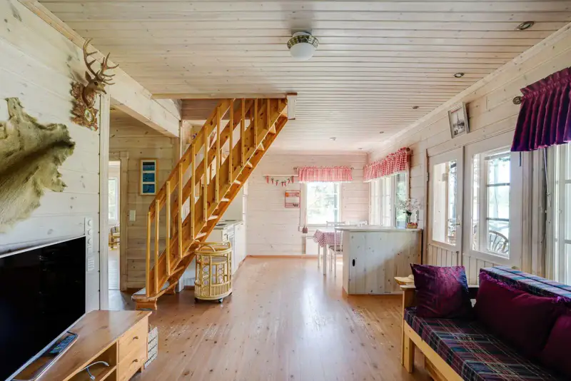 Villa Kontio rondins ~71 m² (2003) + sauna, 5 950 m², Saimaa — Savonranta / Savonlinna — 9