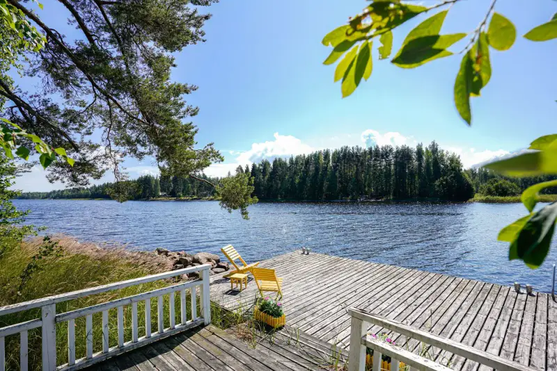 Villa Kontio rondins ~71 m² (2003) + sauna, 5 950 m², Saimaa — Savonranta / Savonlinna — 2