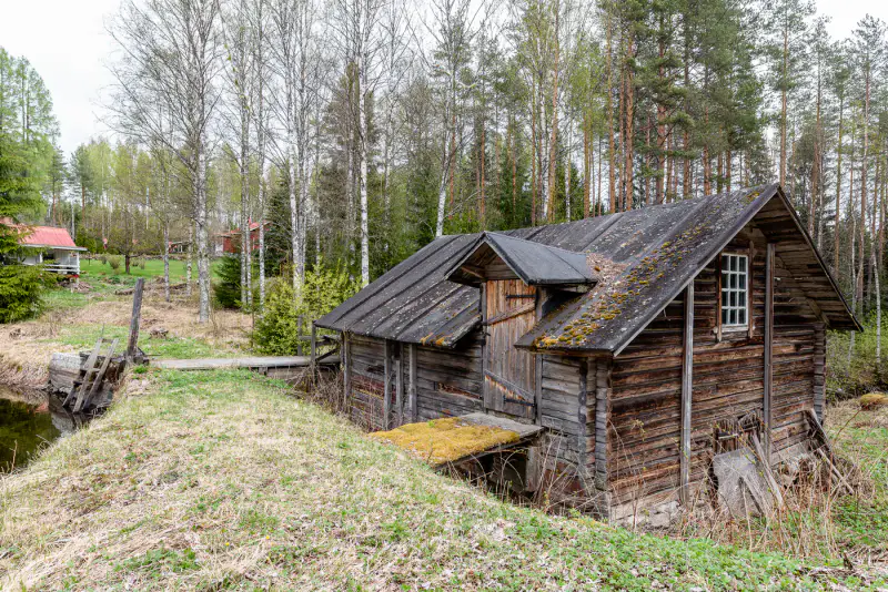 Ancienne maison du meunier 1904 ~104 m², rive Myllylampi, 1,4 ha — Makkola / Savonlinna — 12