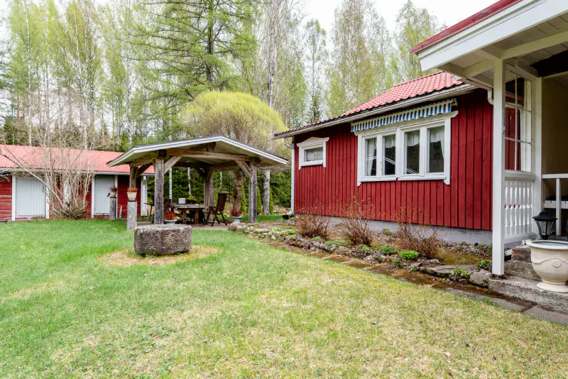 Ancienne maison du meunier 1904 ~104 m², rive Myllylampi, 1,4 ha — Makkola / Savonlinna — 8
