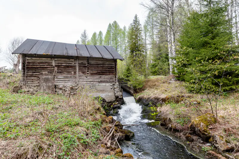 Ancienne maison du meunier 1904 ~104 m², rive Myllylampi, 1,4 ha — Makkola / Savonlinna — 13