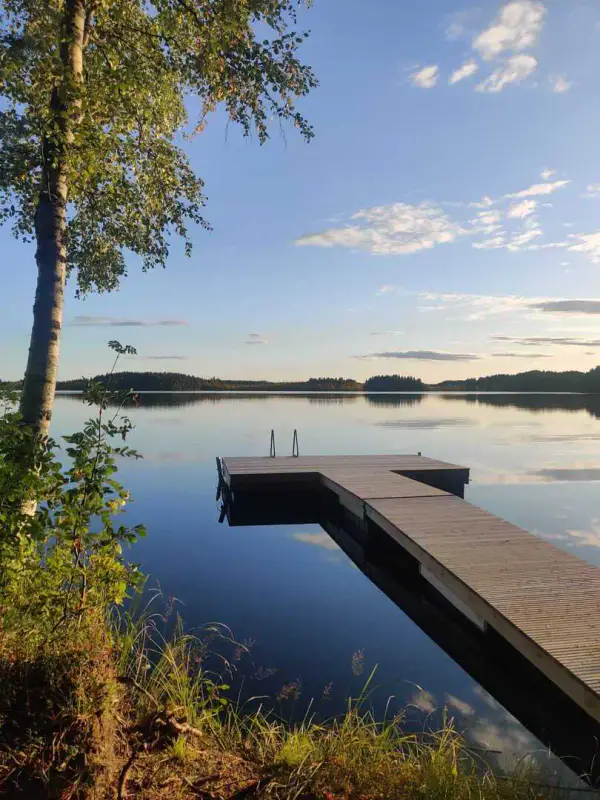Mökki rondins ~50–68 m² (1990), 7 600 m², ~75 m rive Mankilanjärvi — Mankila / Siikalatva — 10