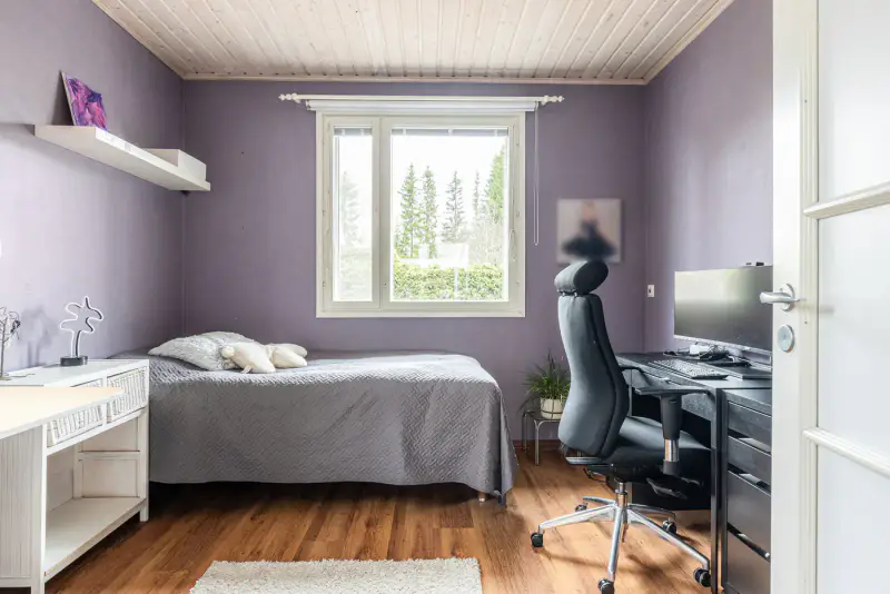 Maison ~147 m² (2005) + garage, 1 500 m² au bord du Siilinjoki — Ahmo / Siilinjärvi — 14