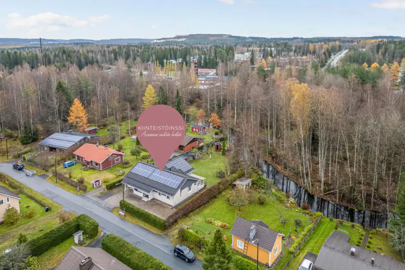 Maison ~147 m² (2005) + garage, 1 500 m² au bord du Siilinjoki — Ahmo / Siilinjärvi — 7