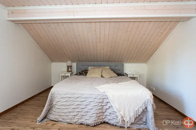 Maison en rondins 172 m² (1942) avec diagnostic, rantasauna, 3 000 m² et rive privée sur le Pitkäjärvi — Pöljä / Siilinjärvi — 14