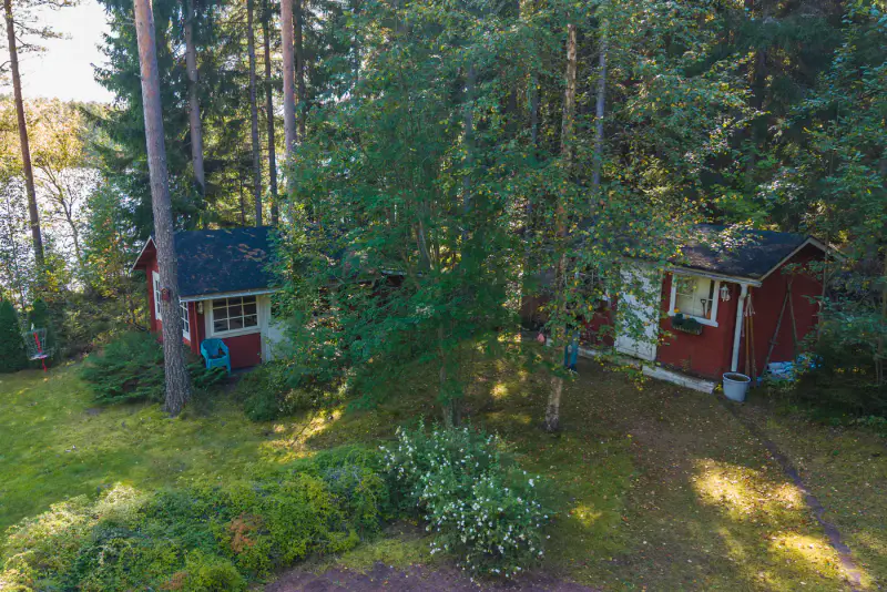 Huvila ~79 m² (2005) + rantasauna, 2 170 m², Vesajärvi — Vesanoja / Somero — 11