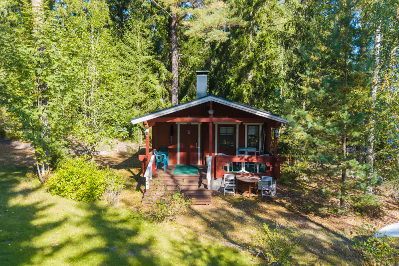 Huvila ~79 m² (2005) + rantasauna, 2 170 m², Vesajärvi — Vesanoja / Somero — 8