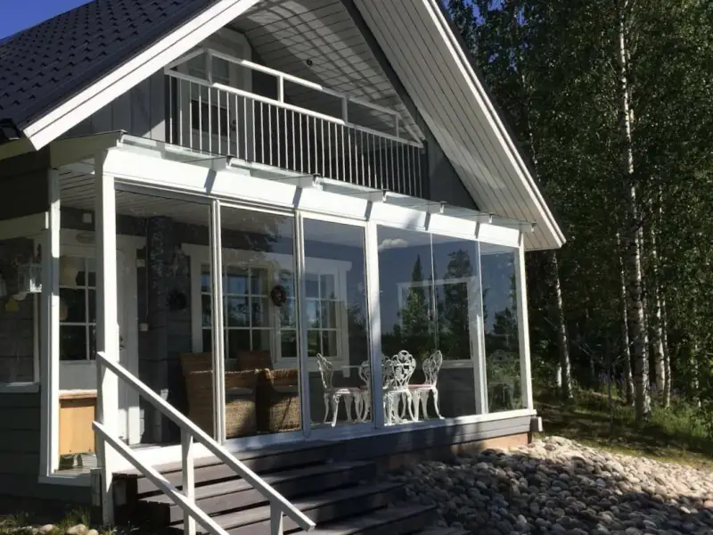 Chalet année-ronde ~55 m² (2003) + bâtiment sauna avec chambre, 2,6 ha et rive sur le Pitkälampi — Tipasjärvi / Sotkamo — 7