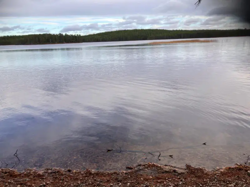 Terrain vacant ~8 767 m², rive sable Hossanjärvi — près parc Hossa — 1