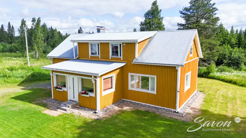 Maison ~150 m² (1930) + sauna, 6,08 ha (~208 m rive), Särkinen — Lempyy / Suonenjoki — 1