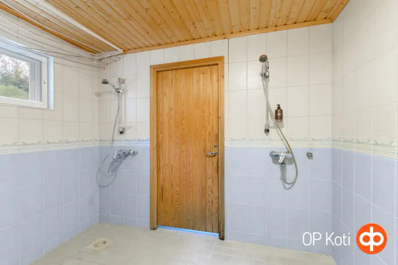 Maison 132 m² (1997/98) + sauna, 8 600 m² et rive ouest sur le Saittajärvi — Lempyy / Suonenjoki — 12