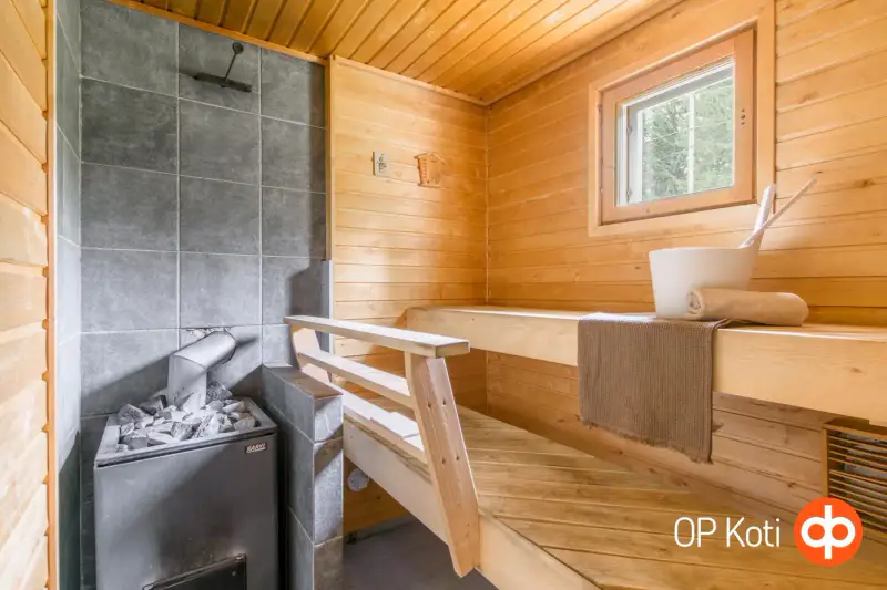 Maison 132 m² (1997/98) + sauna, 8 600 m² et rive ouest sur le Saittajärvi — Lempyy / Suonenjoki — 13
