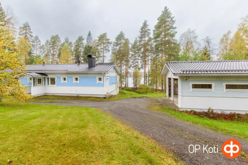 Maison 132 m² (1997/98) + sauna, 8 600 m² et rive ouest sur le Saittajärvi — Lempyy / Suonenjoki — 17