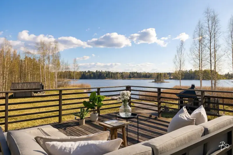 Hirsihuvila ~120 m² (2002) + sauna, 4 788 m², Ala-Vehkajärvi→Päijänne — Skinnarila / Sysmä — 5