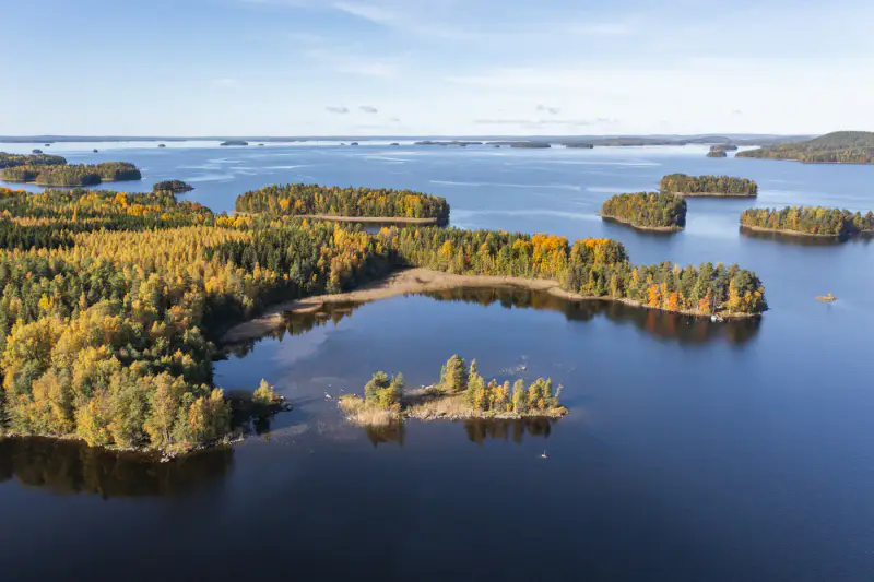 Cabane de pêche au bord du Päijänne : sauna de rive + cabane en rondins, ~1 ha et ~50 m de rive privée — Rapala / Sysmä — 1