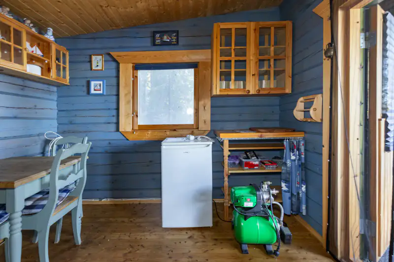 Cabane de pêche au bord du Päijänne : sauna de rive + cabane en rondins, ~1 ha et ~50 m de rive privée — Rapala / Sysmä — 15