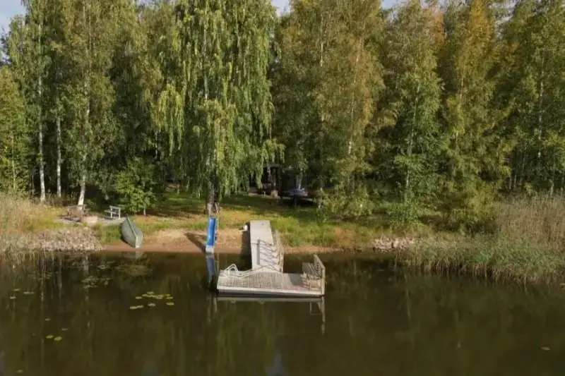 Petit mökki ~20 m² + 2 aittas et sauna à bois, 3 620 m² rive Päijänne — Suopelto / Sysmä — 4