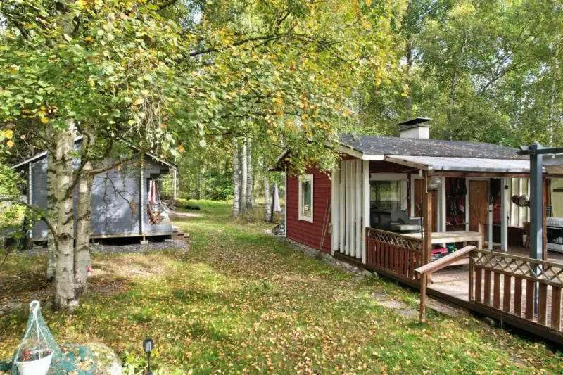 Petit mökki ~20 m² + 2 aittas et sauna à bois, 3 620 m² rive Päijänne — Suopelto / Sysmä — 18