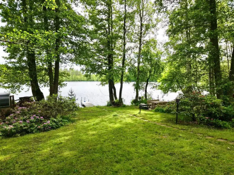 Mökki ~57 m² (2002) + sauna tonneau + grillikota, 3 350 m², Iso Niinilampi — Liikola / Sysmä — 4