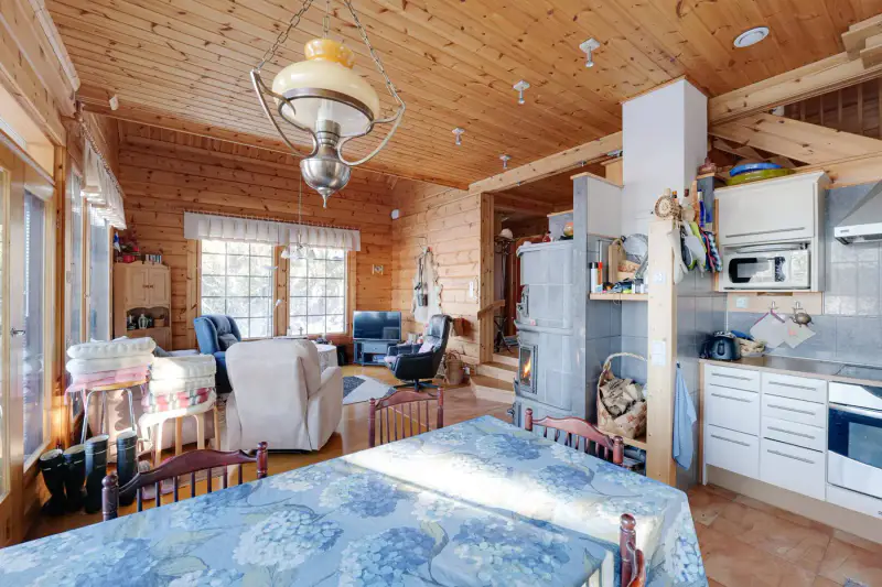 Villa lamellihirsi ~110 m² (2007) + rantasauna, rive Saimaa, 2 700 m² — Ruisniemi / Taipalsaari — 8