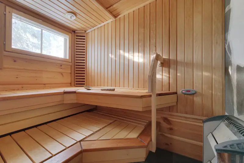 Villa lamellihirsi ~110 m² (2007) + rantasauna, rive Saimaa, 2 700 m² — Ruisniemi / Taipalsaari — 11