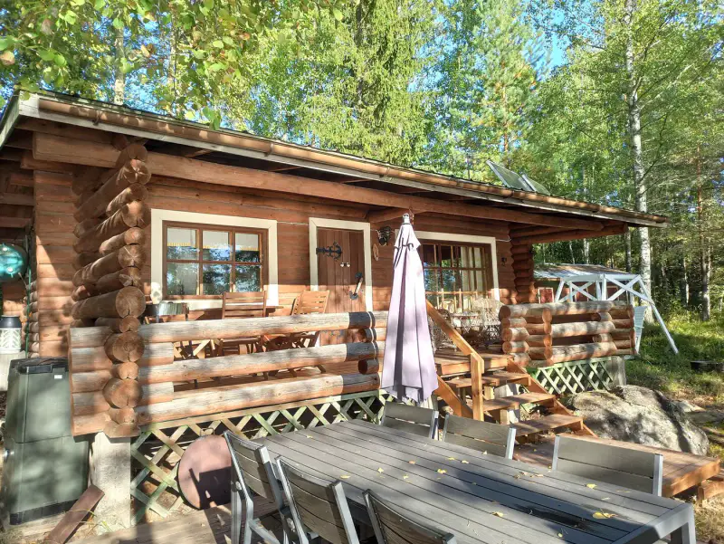 Chalet en rondins ~40 m² (1976) sur île du Grand Saimaa + sauna de rive, 2 000 m² — Suuri-Riehkiö / Taipalsaari — 4