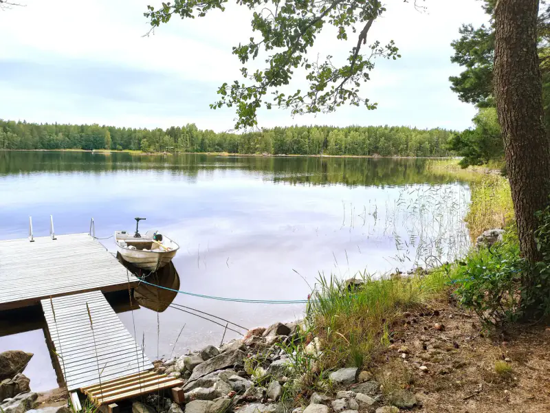 Chalet en rondins ~40 m² (1976) sur île du Grand Saimaa + sauna de rive, 2 000 m² — Suuri-Riehkiö / Taipalsaari — 18