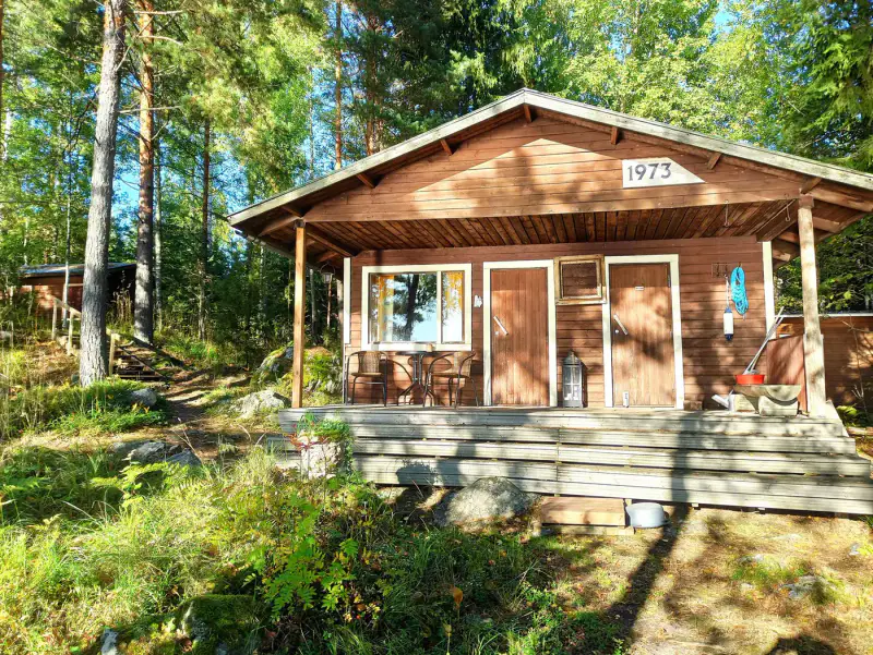 Chalet en rondins ~40 m² (1976) sur île du Grand Saimaa + sauna de rive, 2 000 m² — Suuri-Riehkiö / Taipalsaari — 12