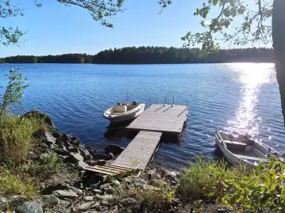 Chalet en rondins ~40 m² (1976) sur île du Grand Saimaa + sauna de rive, 2 000 m² — Suuri-Riehkiö / Taipalsaari — 1