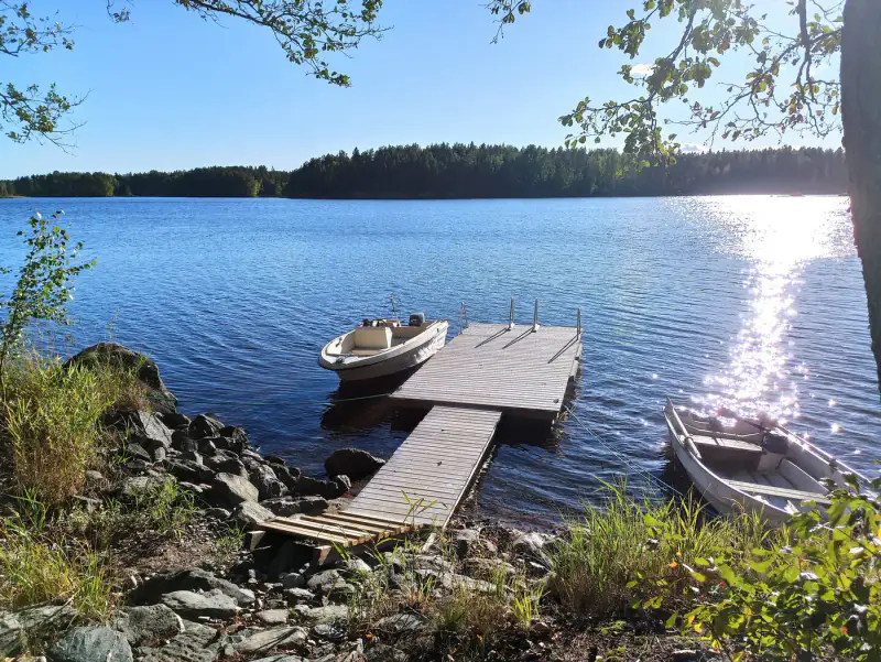 Chalet en rondins ~40 m² (1976) sur île du Grand Saimaa + sauna de rive, 2 000 m² — Suuri-Riehkiö / Taipalsaari — 1