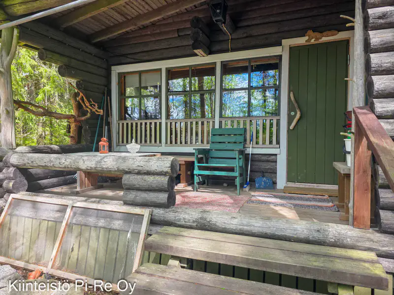 Chalet rondins ~38 m² + sauna de rive, lac Särkijärvi, 3 100 m² — Tammela — 3