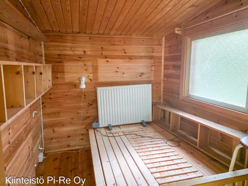 Chalet rondins ~38 m² + sauna de rive, lac Särkijärvi, 3 100 m² — Tammela — 17