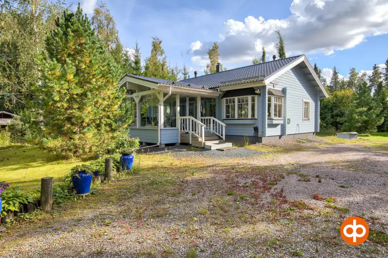 Maison rondins ~70,5 m² (2005) + rantasauna 2003, rive Pyhäjärvi, 3 393 m² — Tammela — 4