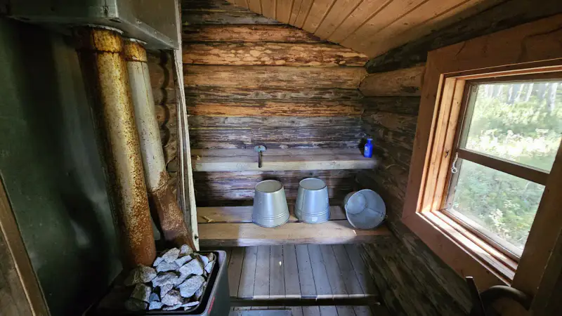 Erämökki rondins ~25 m² (1994), 5 000 m², ~120 m rive Kiikkisjärvi — Tampere — 15
