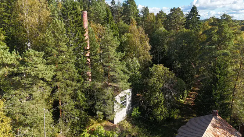 Ancienne laiterie ~582 m² (1926) + sauna, 6 180 m², Näsijärvi — Terälahti / Teisko — 1