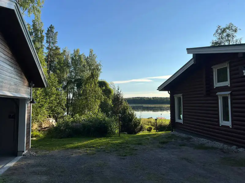 Maison rondins ~73 m² (1980/2009) + garage 2022, 4 200 m², Leppävesi — Toivakka — 3