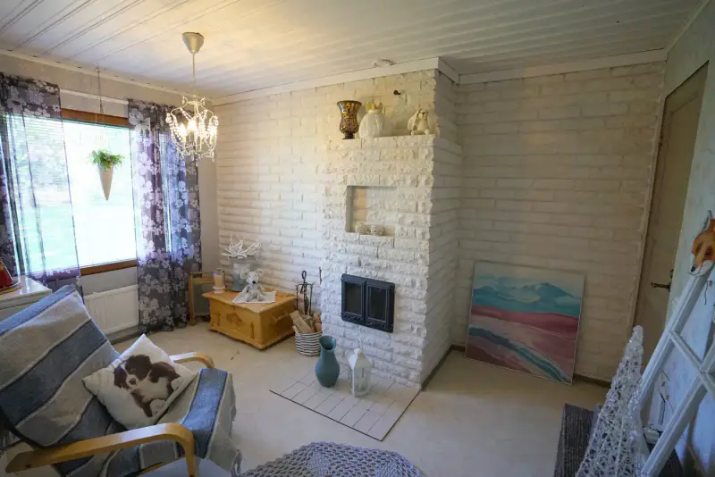 Maison ~121 m² (1984) + garage, 3 020 m² dont palsta rive — Ylivojakkala / Tornio — 7