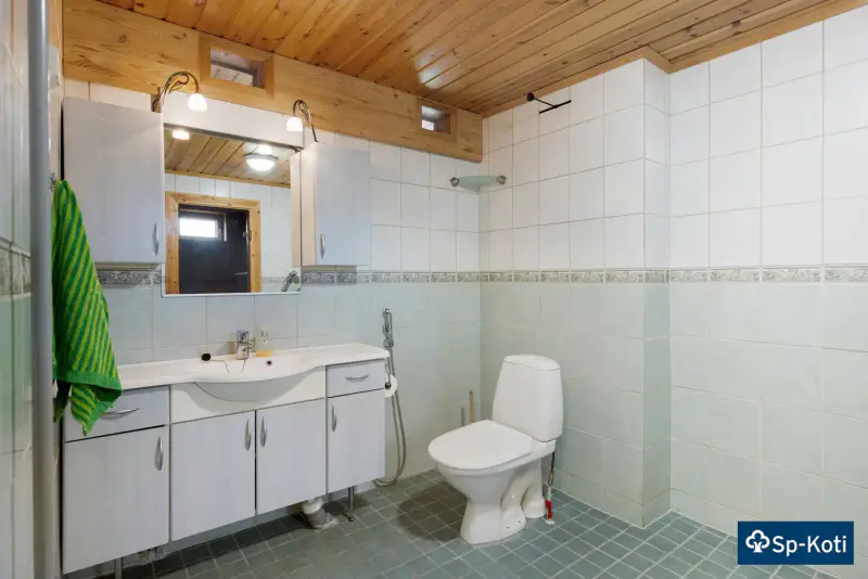 Maison à Ulvila  rive privée  100 500 m² — 245 000 € — 12