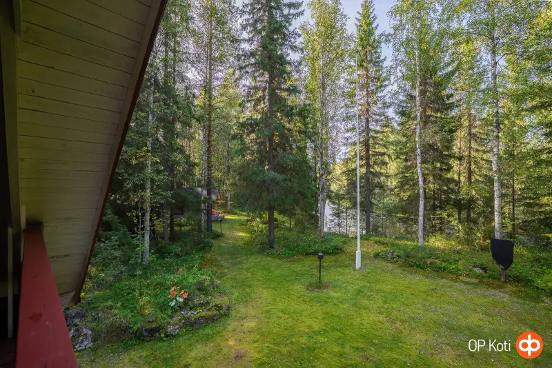 Chalet en rondins 1992, rive privée Utosjoki ~150 m, 2 600 m² — Piirovansaari, Utajärvi — 12