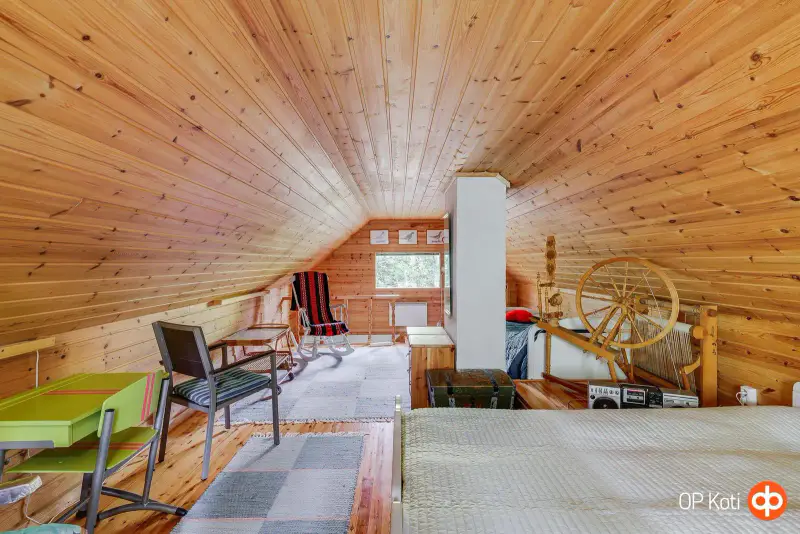 Chalet en rondins 1992, rive privée Utosjoki ~150 m, 2 600 m² — Piirovansaari, Utajärvi — 13