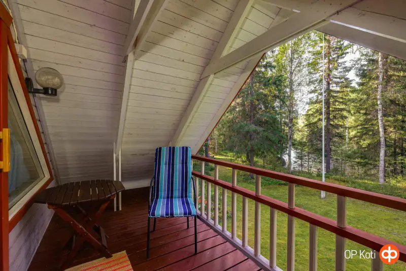 Chalet en rondins 1992, rive privée Utosjoki ~150 m, 2 600 m² — Piirovansaari, Utajärvi — 9