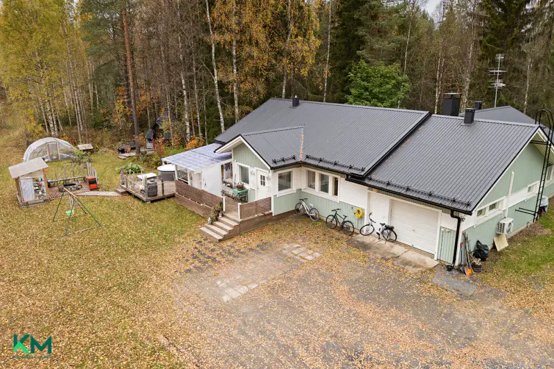 Maison rénovée ~120 m² (1993) + garage, 3,2 ha au bord de l’Utosjoki — Kemilä / Utajärvi — 10