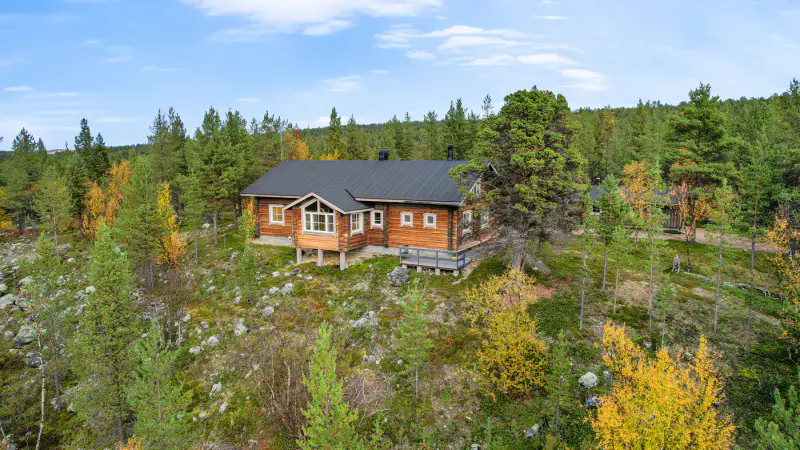 Maison en rondins équarris main 141 m² (1994) + sauna kelo, 6,4 ha et ~300 m de rive privée sur le Boaresgiettejávri — Utsjoki — 4