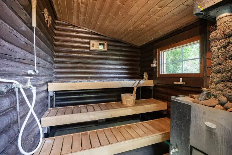 Chalet à Valkeakoski  rive privée  10 000 m² — 179 000 € — 20