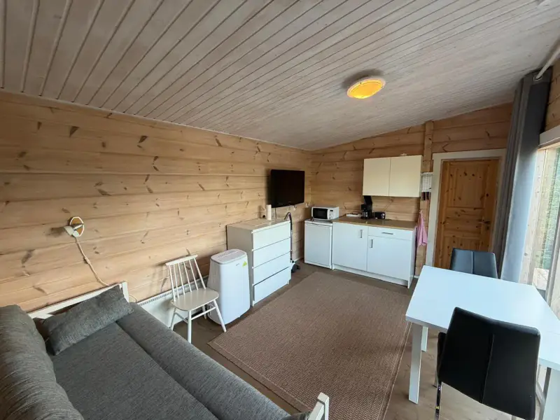 Petit saunamökki Äimisvesi (Saimaa) — Varkaus, ~20 m², 5 700 m², 90 m rive sable — 2
