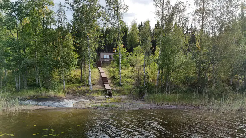 Petit saunamökki Äimisvesi (Saimaa) — Varkaus, ~20 m², 5 700 m², 90 m rive sable — 17