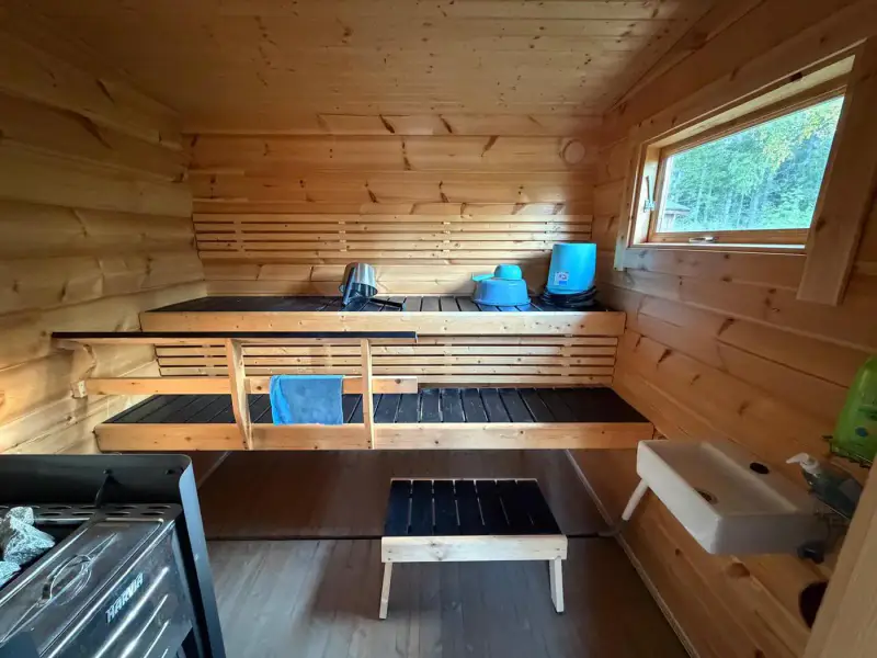 Petit saunamökki Äimisvesi (Saimaa) — Varkaus, ~20 m², 5 700 m², 90 m rive sable — 6