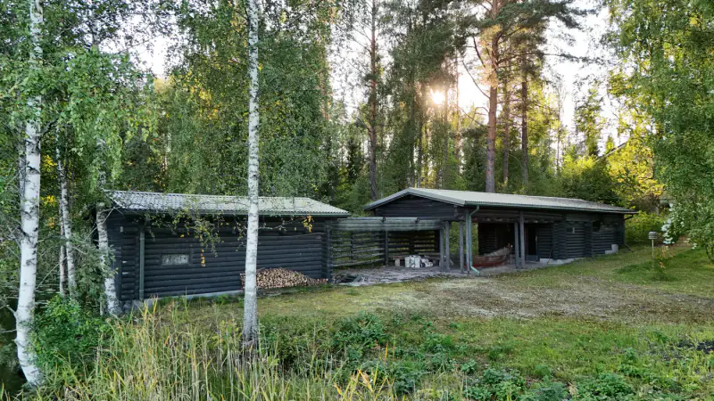 Maison ~263 m² (1983) + sauna, 3,3 ha (~380 m rive), Unnukka — Kopolanniemi / Varkaus — 7