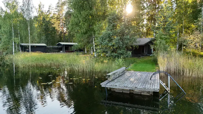 Maison ~263 m² (1983) + sauna, 3,3 ha (~380 m rive), Unnukka — Kopolanniemi / Varkaus — 5