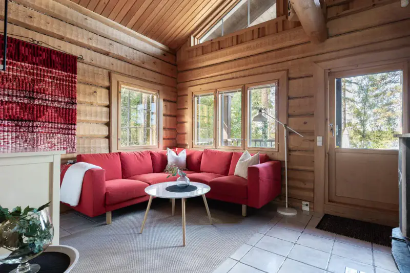 Mökki en rondins ~49 m² + mezzanine (2003), 4 590 m² et ~40 m de rive privée sur l’Iso Arajärvi — Vesilahti — 10